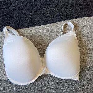 Cacique 40H Boost Plunge Bra Beige Underwire Lined Plus Size Women